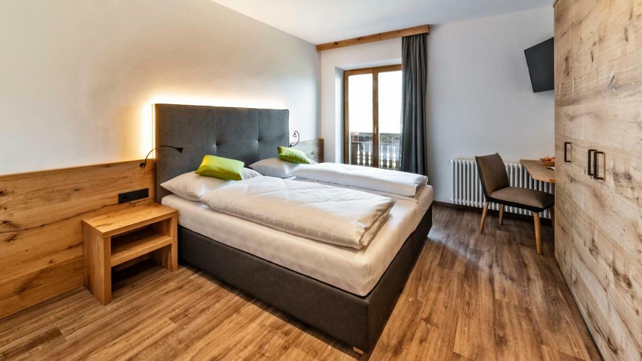 Hotel Garni Sonngart Andrian Exterior photo
